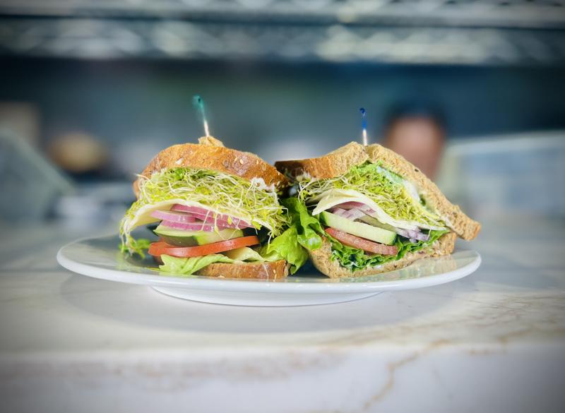 Fresh vegetarian sandwich with garden vegetables